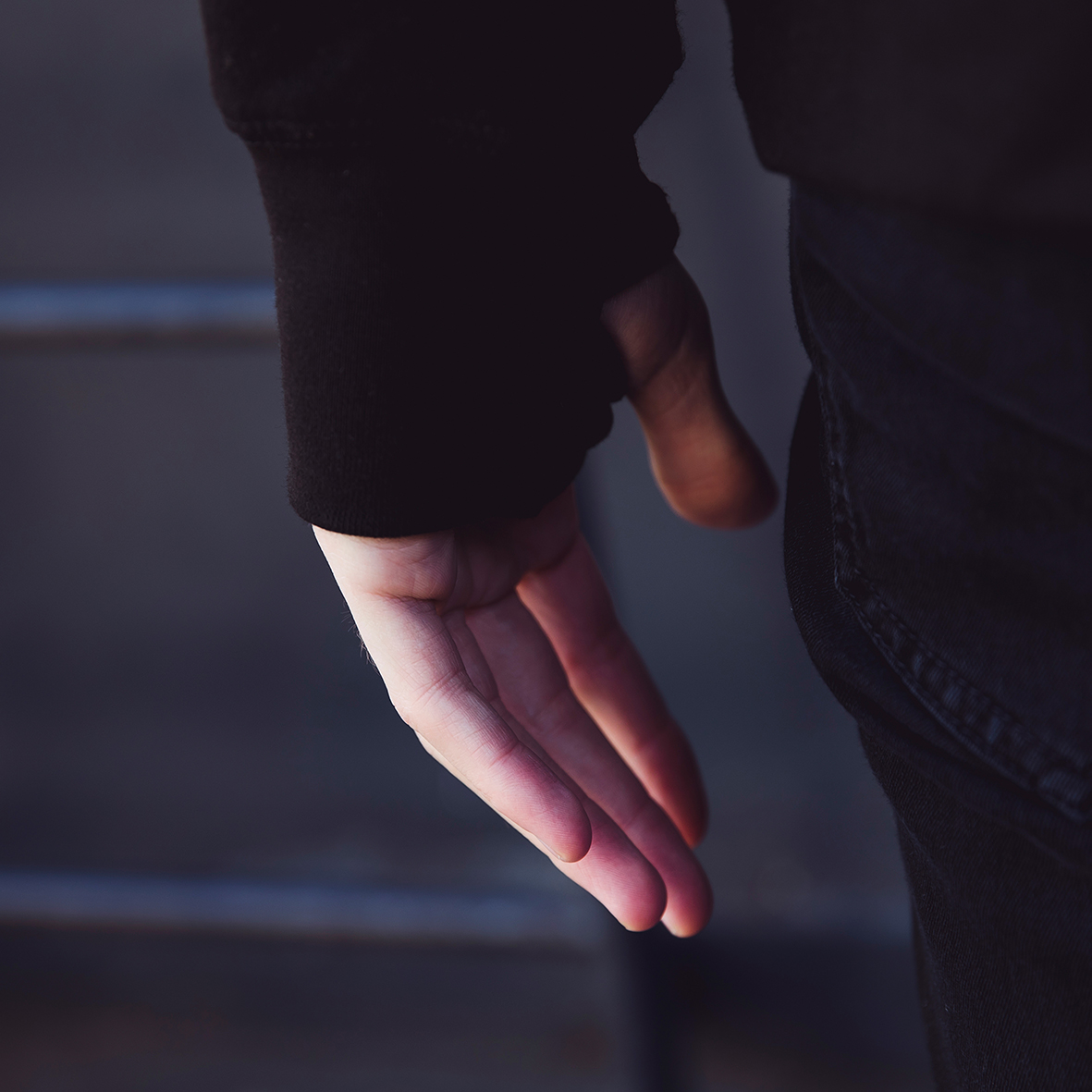 Unisex Cross Neck Hoodie Ananas in Black - Image 2