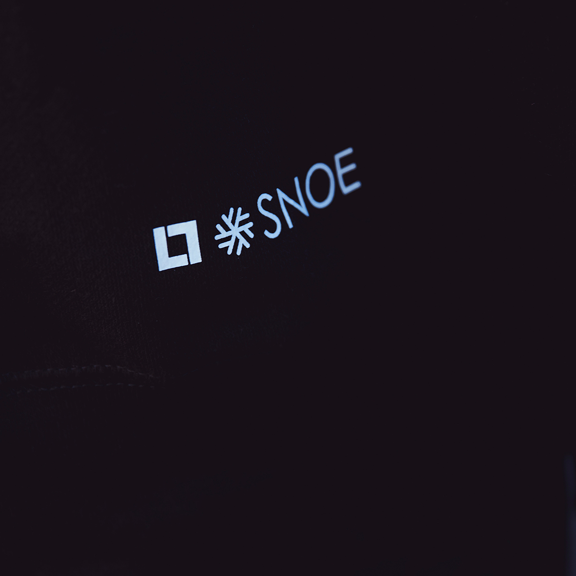 Unisex Cross Neck Hoodie Ananas in Black - Image 5