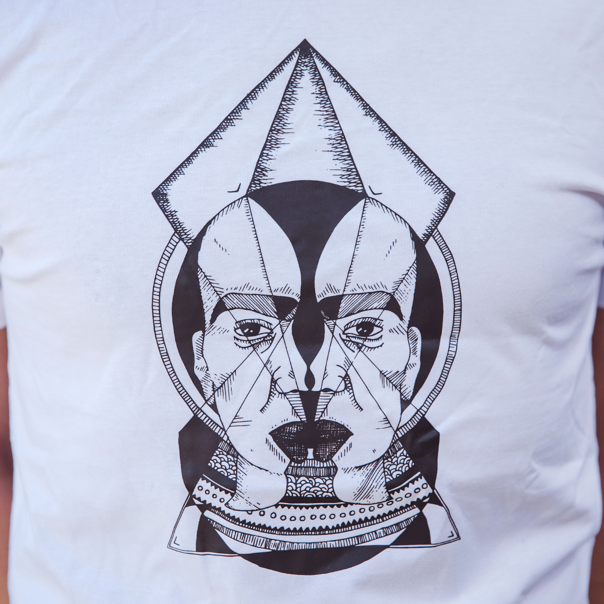 Round Neck T-Shirt Head in White - Image 3