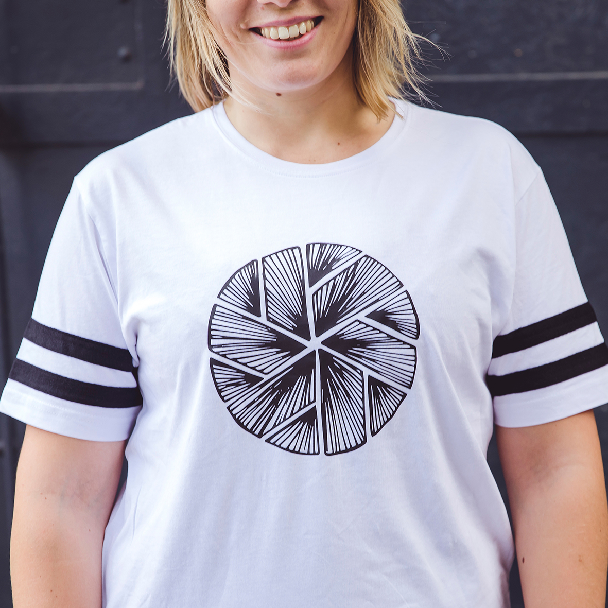 Striped Jersey T-Shirt Flake in Black & White - Image 5