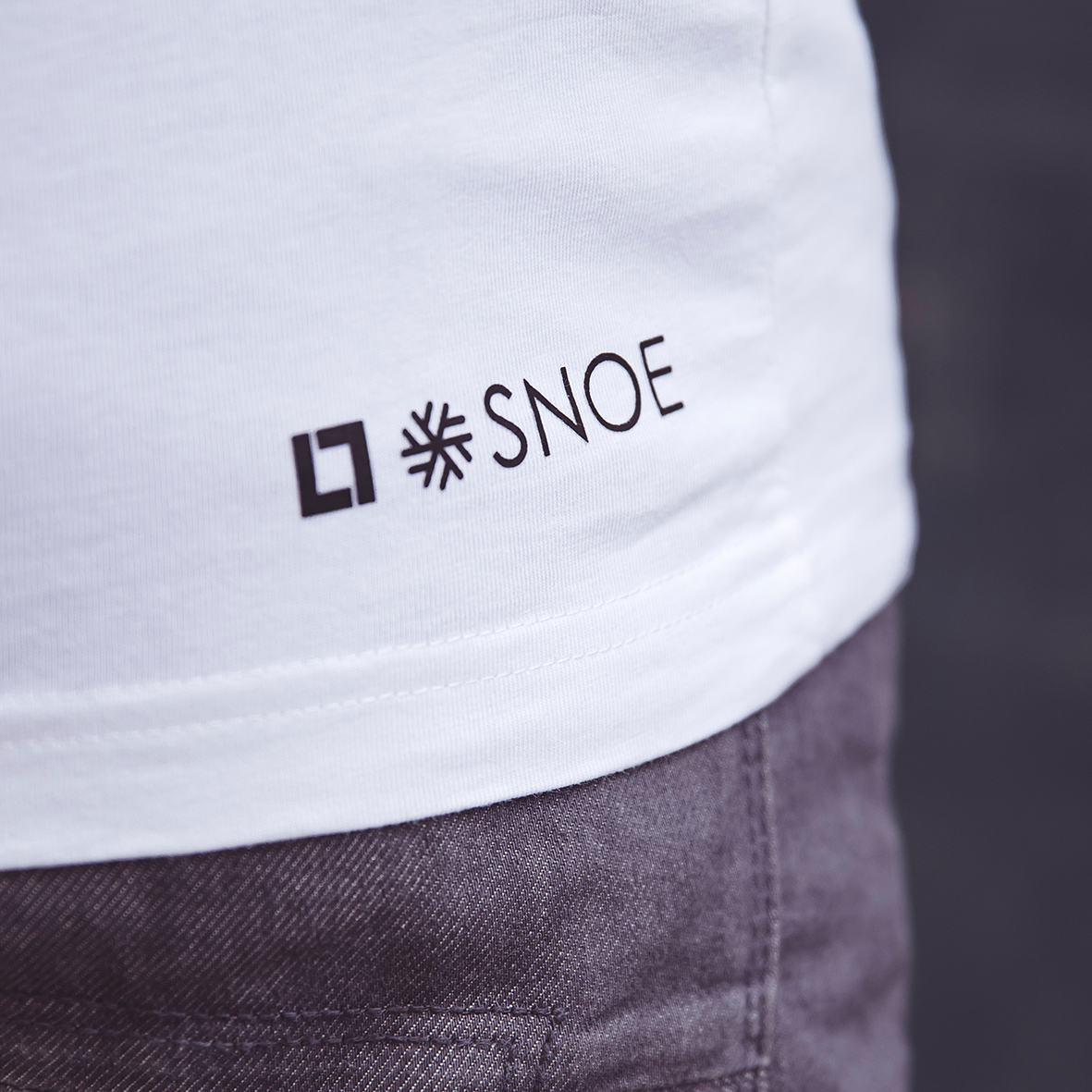 Round Neck T-Shirt Flake in White - Image 3