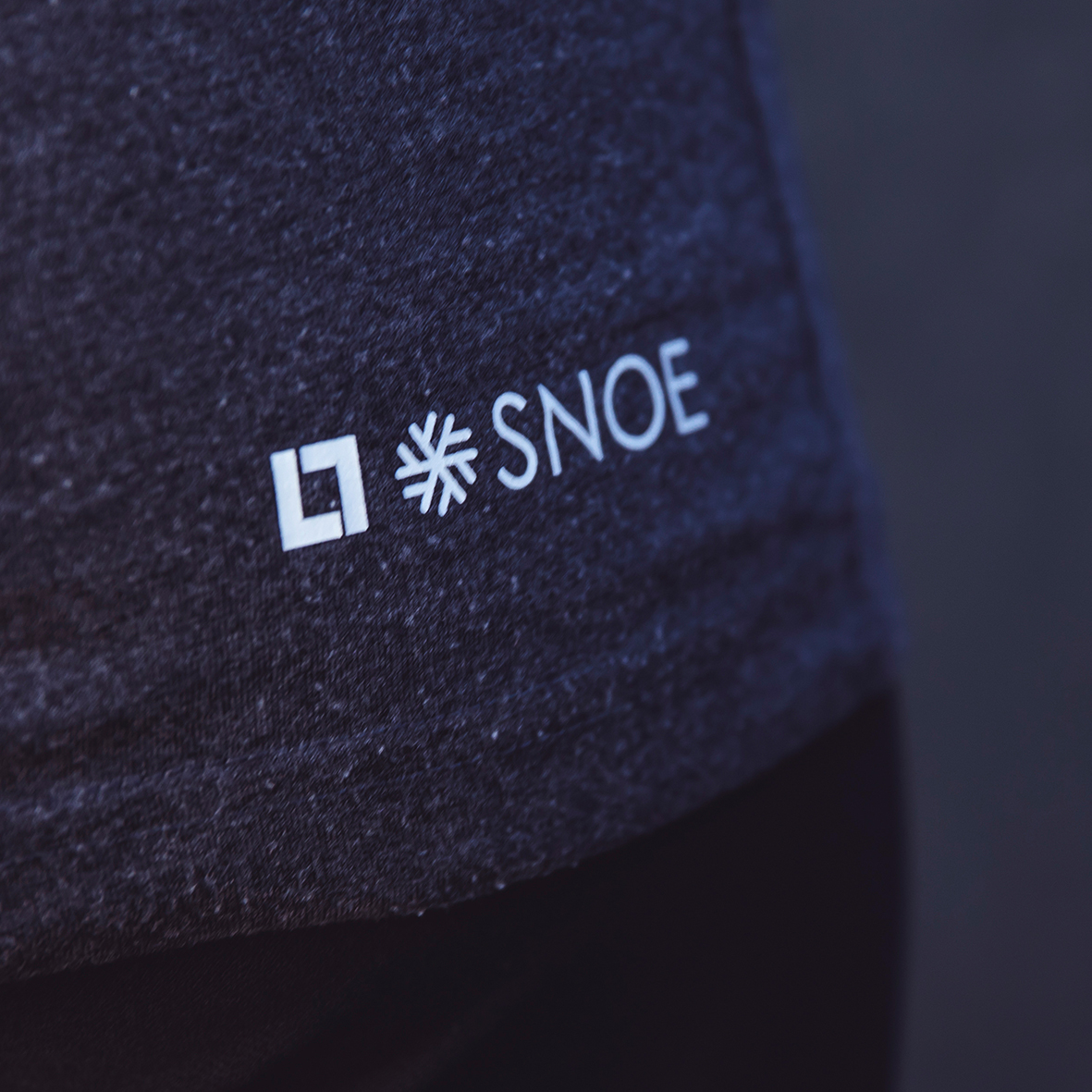 Round Neck T-Shirt Decent Flake in Dark Grey - Image 3