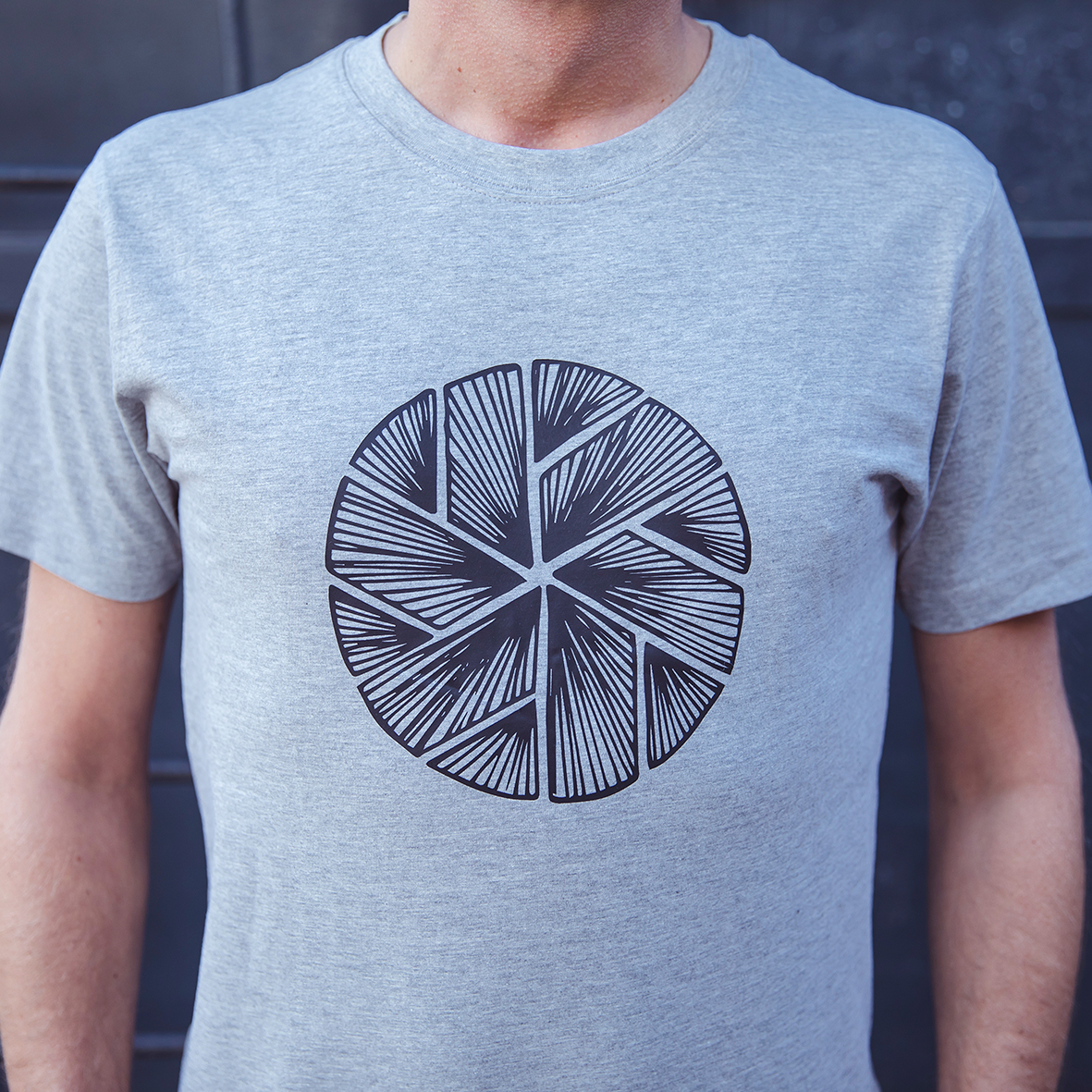 Round Neck T-Shirt Flake in Light Grey - Image 4