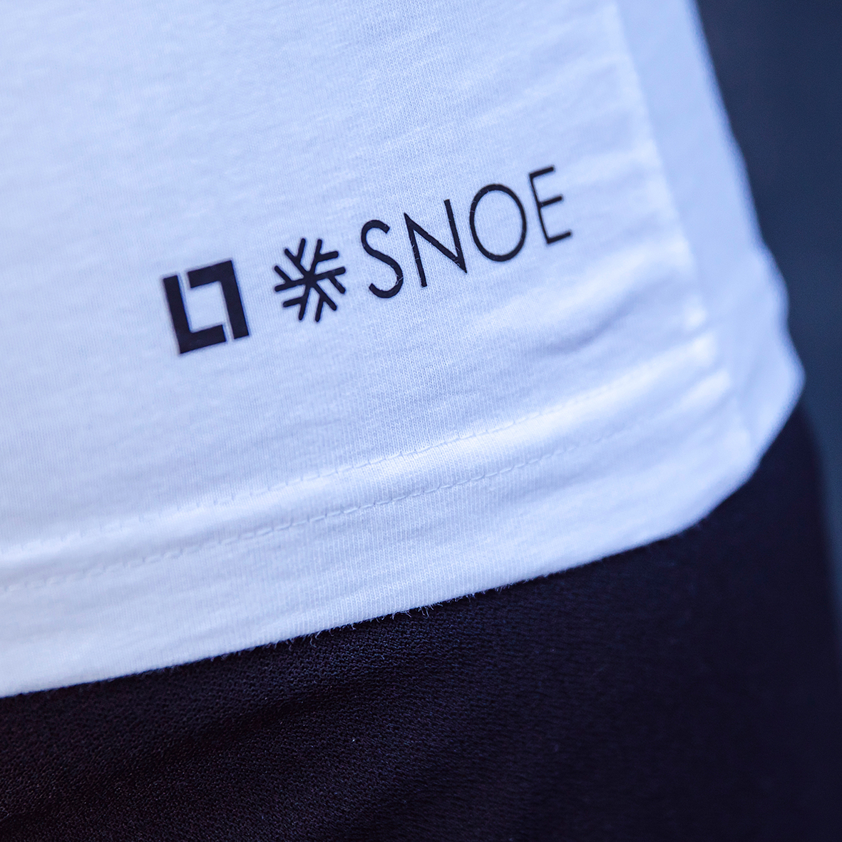 Round Neck T-Shirt Flake in White - Image 3