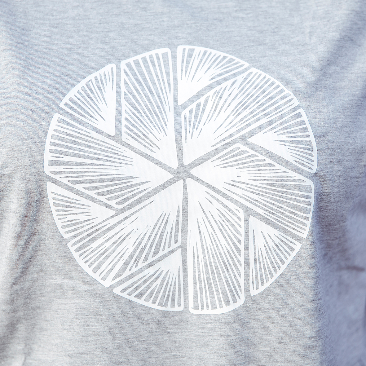 Round Neck T-Shirt White Flake in Light Grey - Image 4
