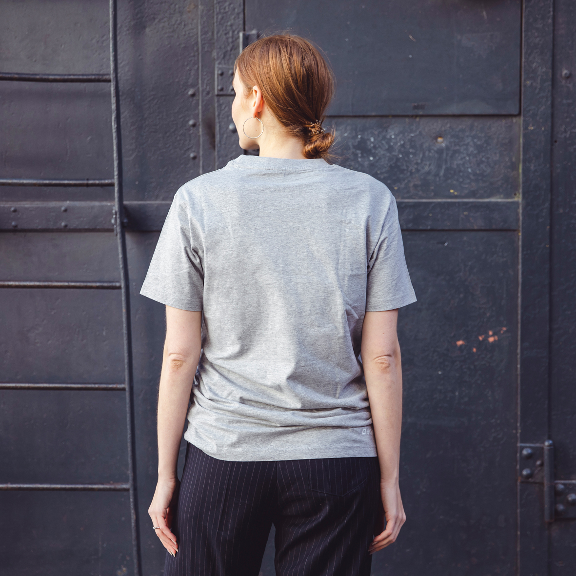 Round Neck T-Shirt White Flake in Light Grey - Image 2