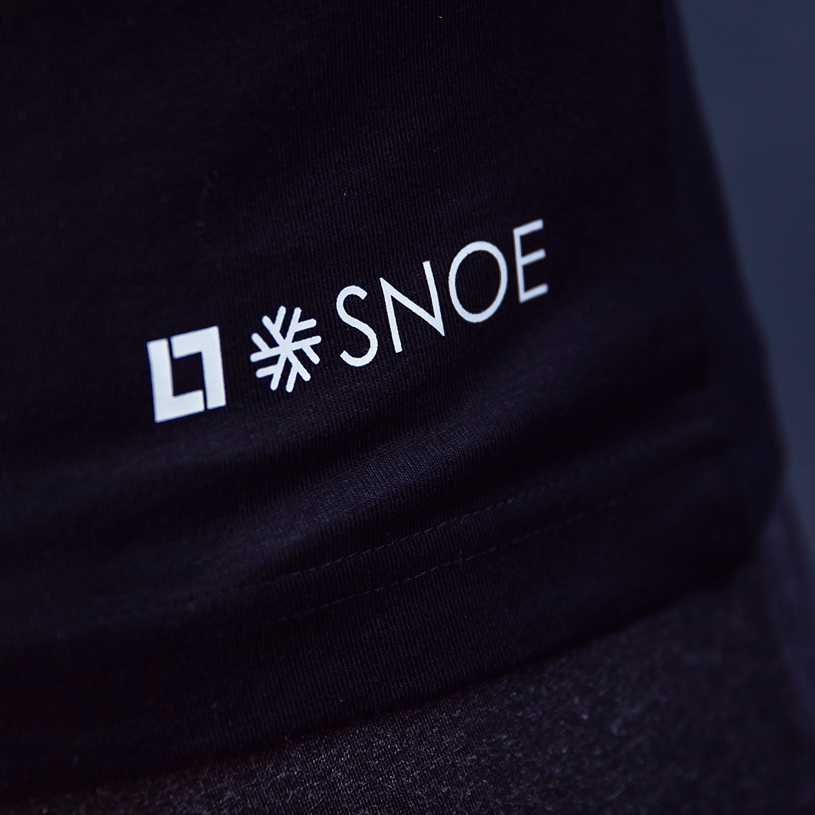 Round Neck T-Shirt Contact in Black - Image 3