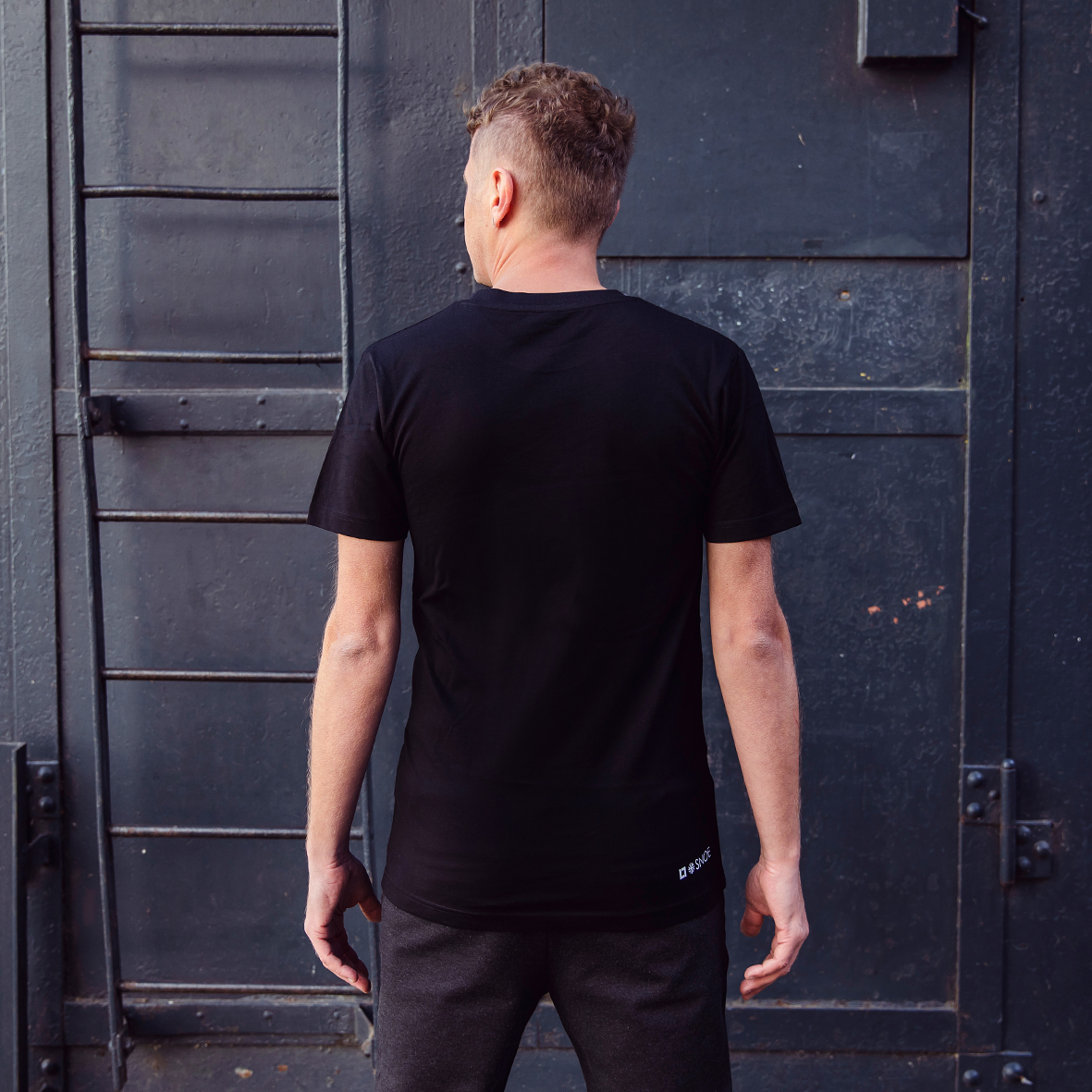Round Neck T-Shirt Contact in Black - Image 2