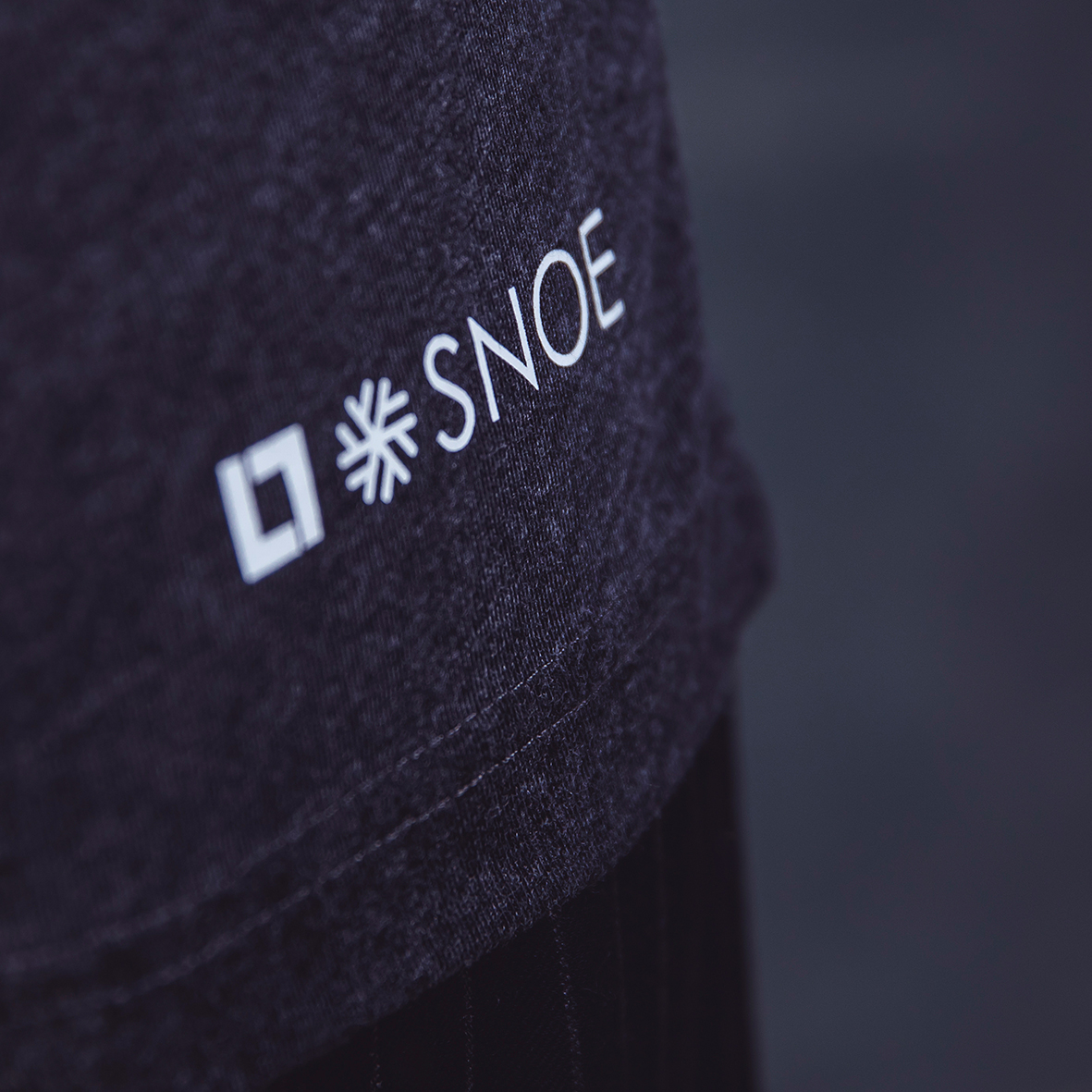 Round Neck T-Shirt Flake in Dark Grey - Image 3