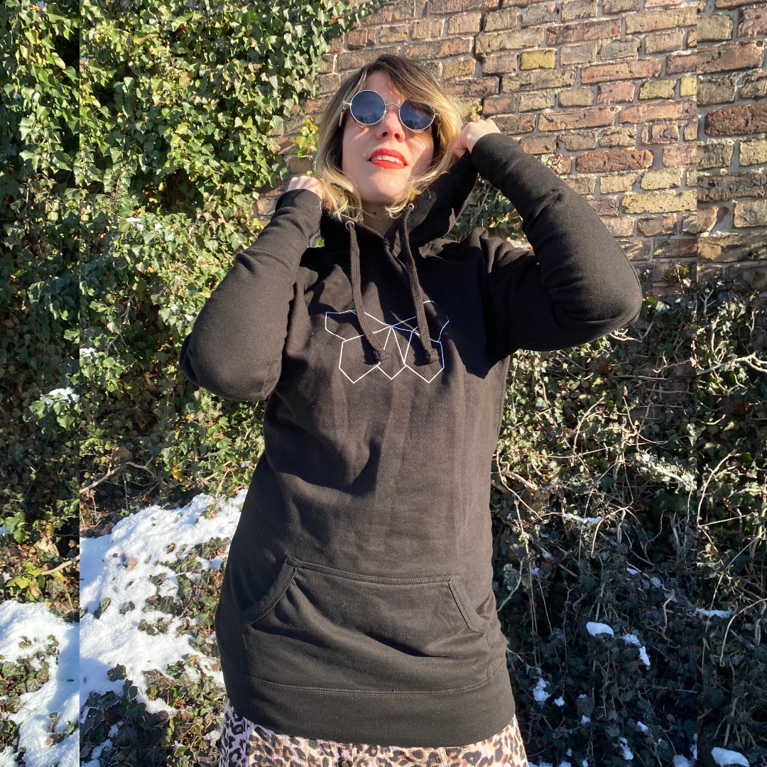 Beth Lydi | Long Hoodie in Black