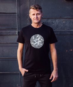 Round Neck T-Shirt Flake in Black