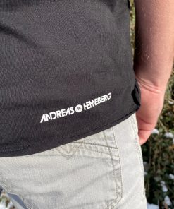 Alternative view of Andreas Henneberg | Sleeveless T-Shirt in Black